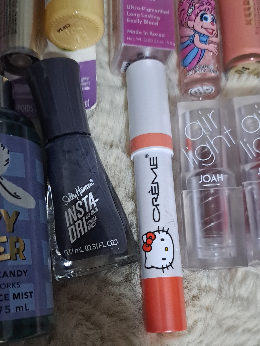 New Makeup Bundle - Picture 6 of 8